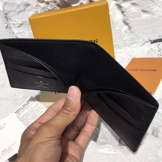 pocket Louis supreme wallet Vuitton 0819